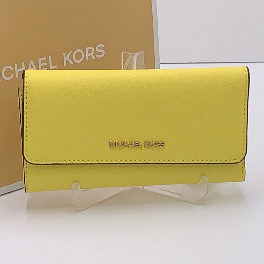 MICHAEL KORS JET SET TRAVEL LARGE TRIFOLD WALLET SUNSHINE COLOR
